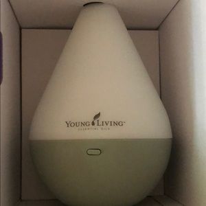 Young Living Dewdrop Diffuser